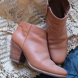 Rachel Comey Mars Leather Ankle Booties (Size 6.5)